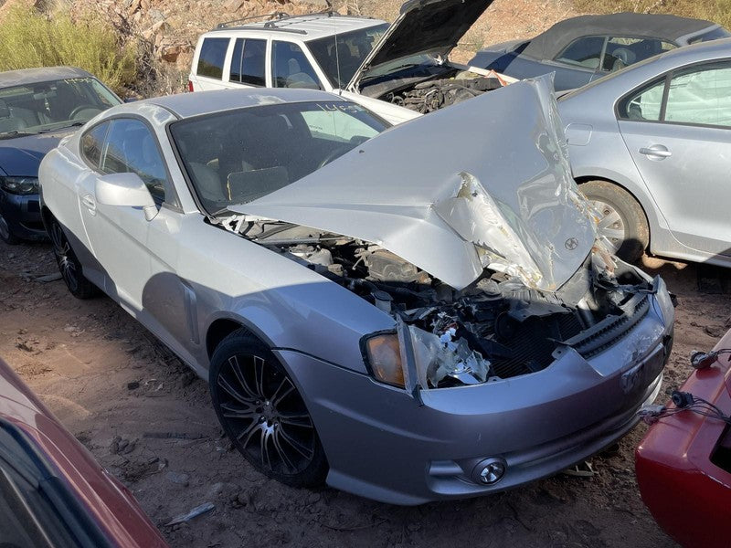 Used Left Tail Light Assembly fits: 2004 Hyundai Tiburon quarter panel