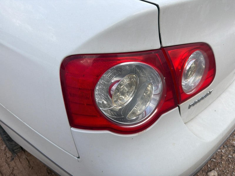 Used Left Tail Light Assembly fits: 2006 Volkswagen Passat Sdn quarter