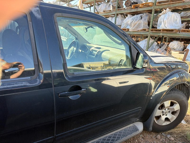 Used Front Right Door Assembly Front fits: 2005 Nissan Pathfinder w/bo