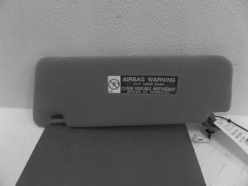 Used Right Sun Visor fits: 2002 Lexus ES300 illuminated Right Grade A