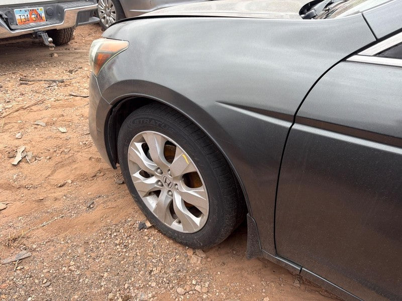 Used Fender fits: 2009 Honda Accord Grade A