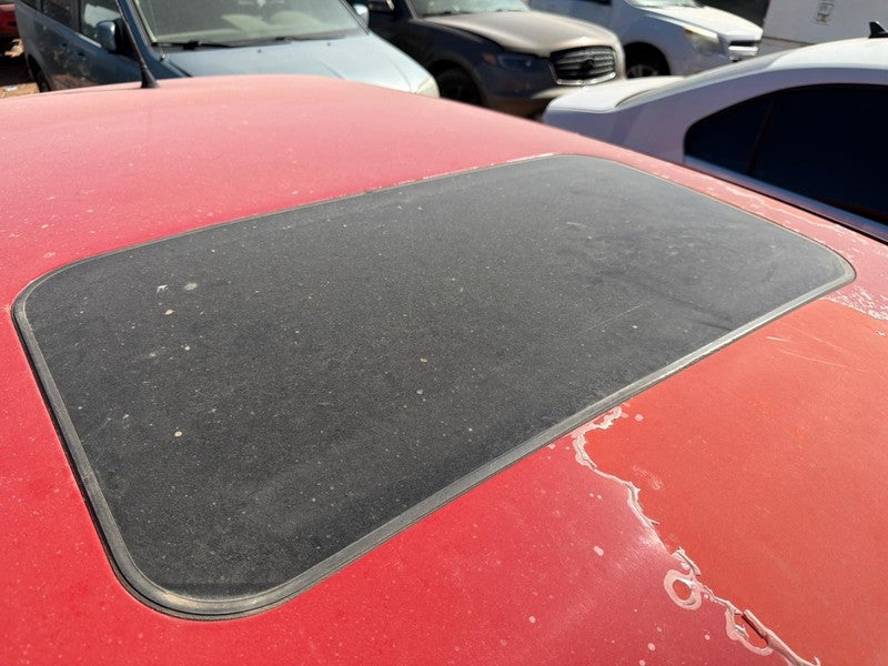 Used Roof Panel Glass fits: 2003 Volkswagen Golf gti Webasto manufactu