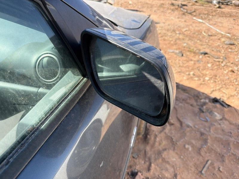 Used Right Door Mirror fits: 2009 Mazda 3 Power non-heated 3 male usab