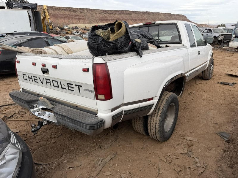 Used Rear Back Glass fits: 1994 Chevrolet 3500 PICKUP sliding w/o priv