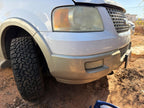 Used Front Bumper Assembly Front fits: 2006 Ford Expedition smooth upp