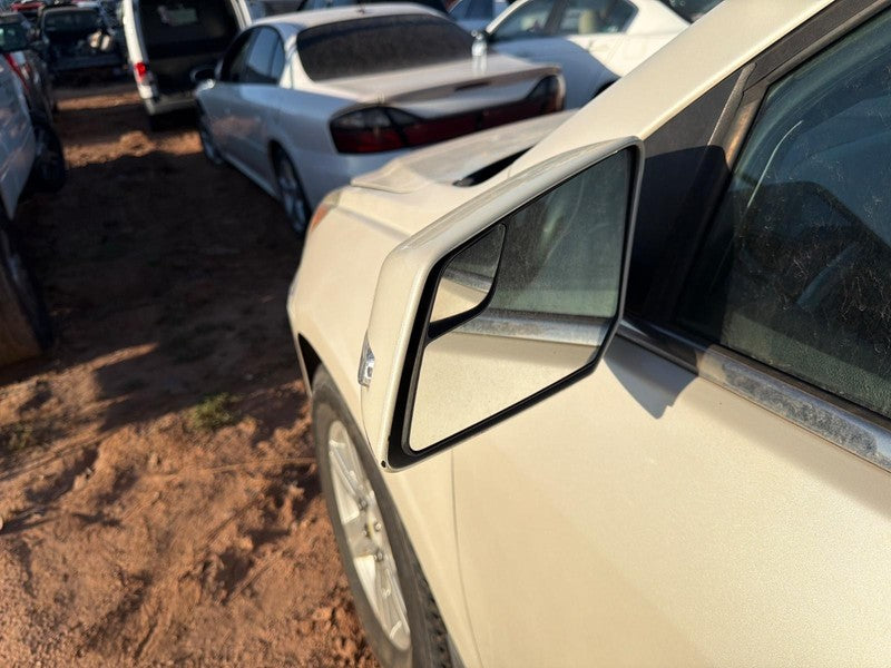 Used Left Door Mirror fits: 2011 Chevrolet Traverse Power manual foldi