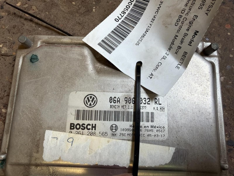 VOLKSWAGEN BEETLE Engine Brain Box Electronic Control Module; 2.0L, Co