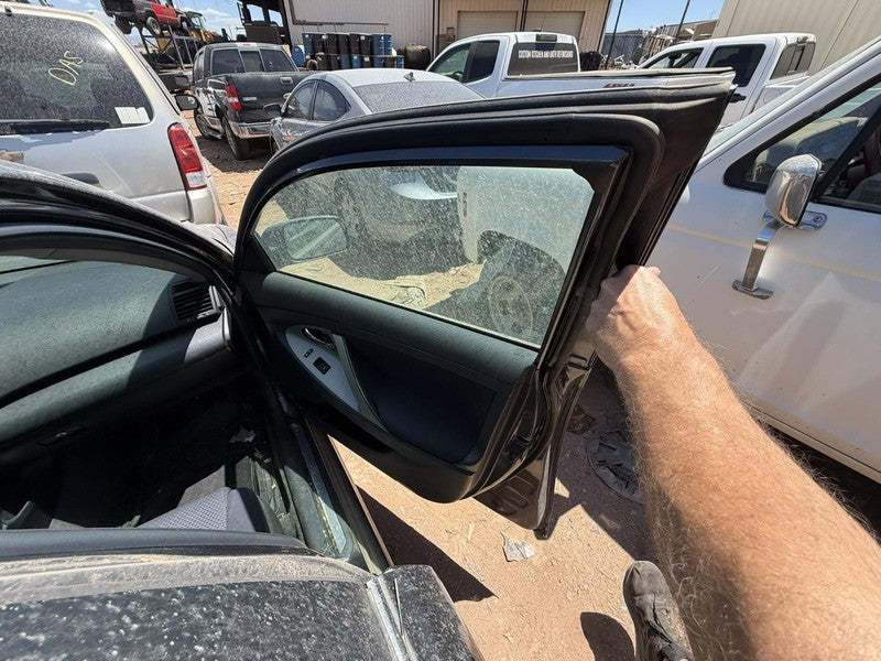 Used Front Right Door Assembly Front fits: 2011 Toyota Camry electric 