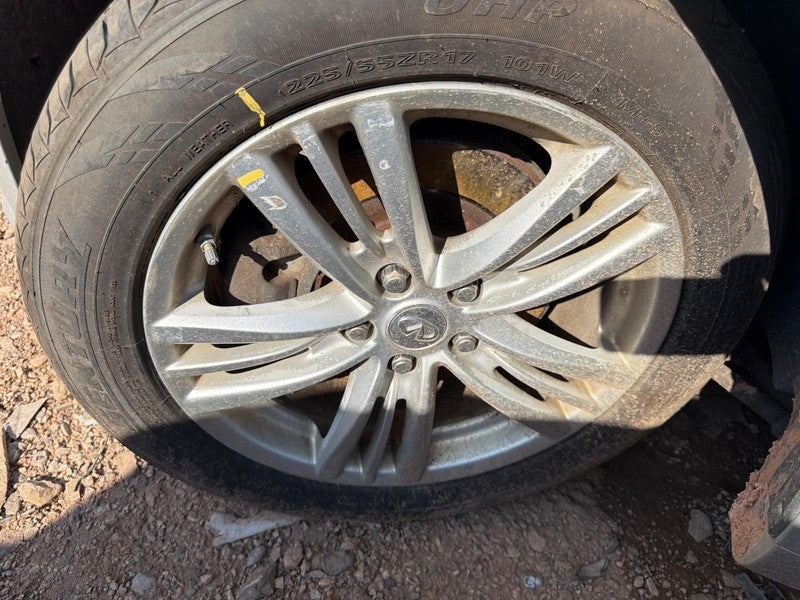 Used Wheel fits: 2010 Infiniti G37 17x7-1/2 alloy Sdn 5-triple spoke G