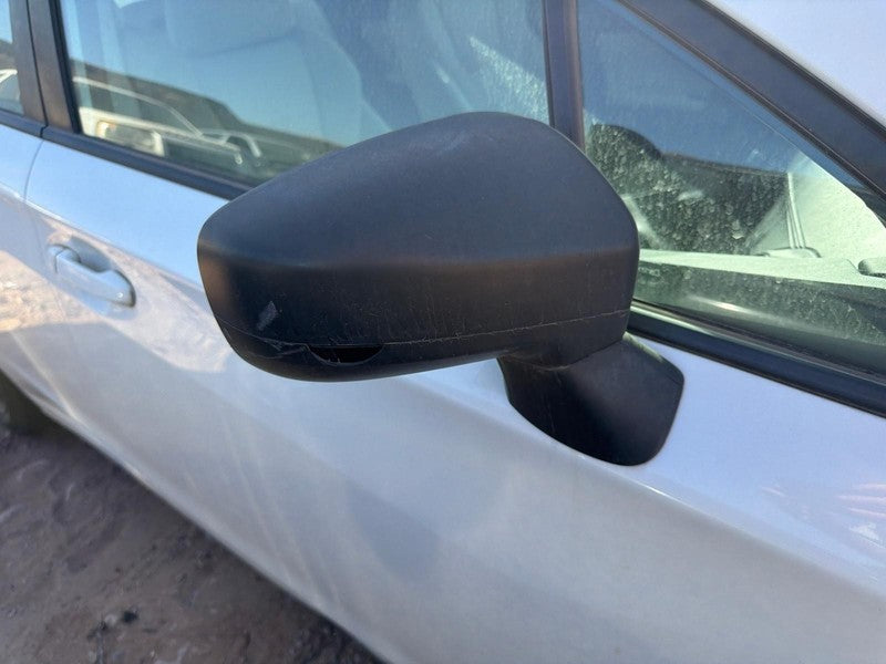 Used Right Door Mirror fits: 2021 Subaru Impreza power mirror moulded 