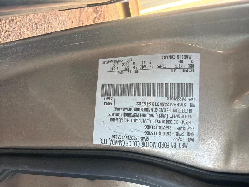 Used Front Right Seat Front fits: 2001 Mercury Grand marquis bench spl