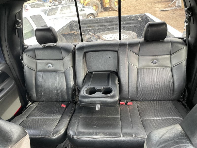 Used Wheel fits: 2007 Ford F350SD PICKUP 20x8 H-D edition package Grad