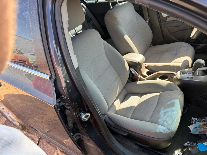 Used Front Right Seat Front fits: 2016 Chevrolet Cruze cloth manual Fr