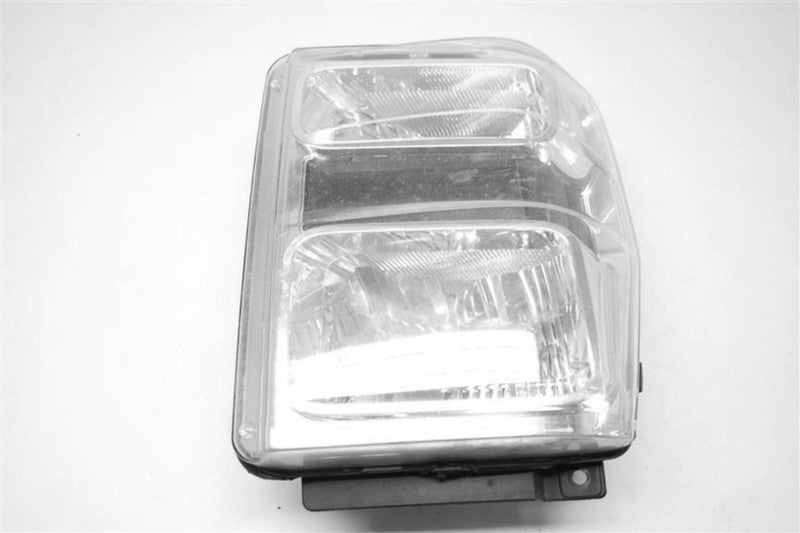 Used Left Headlight Assembly fits: 2007 Ford F250SD PICKUP sealed beam