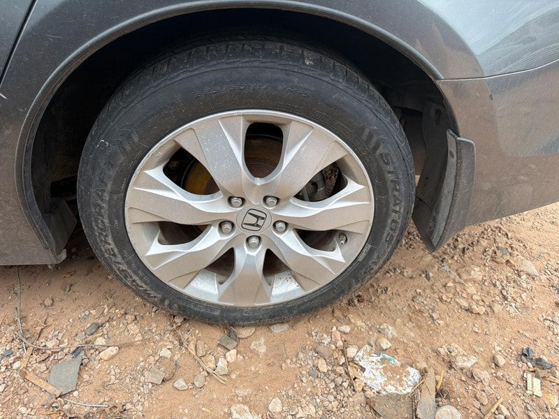 Used Fender fits: 2009 Honda Accord Grade A