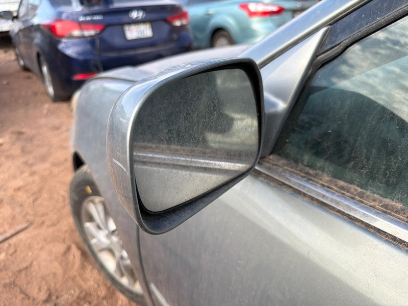 Used Left Door Mirror fits: 2005 Toyota Camry Power heated L. North Am