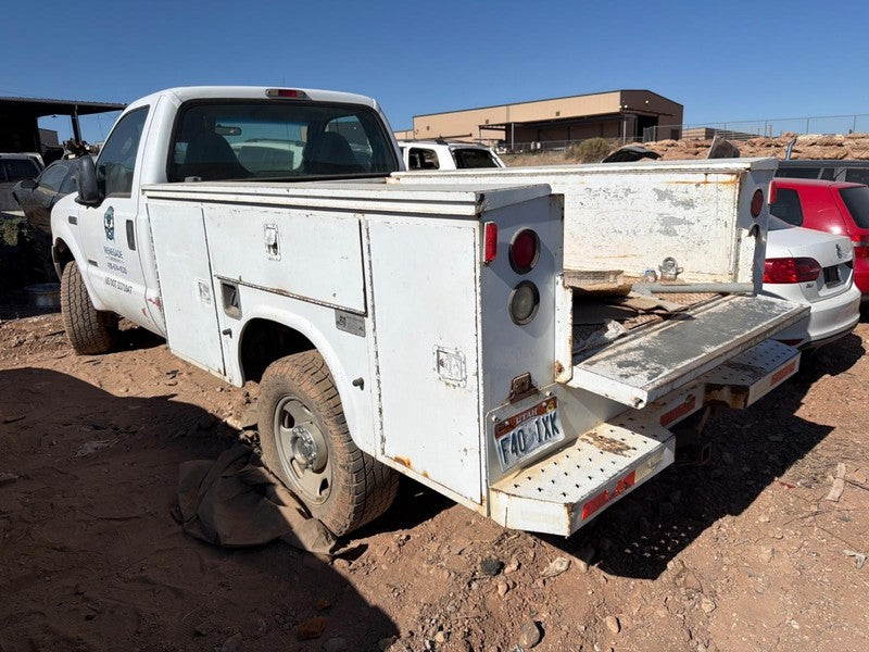 Used Front Right Seat Front fits: 2005 Ford F350SD PICKUP bench split 