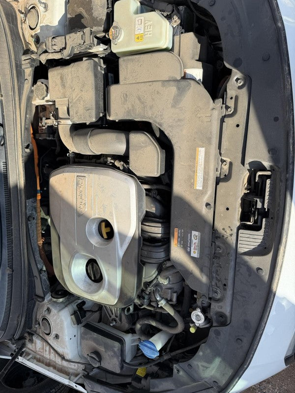 Used Air Cleaner Assembly fits: 2016 Hyundai Sonata 2.0L VIN 2 8th dig