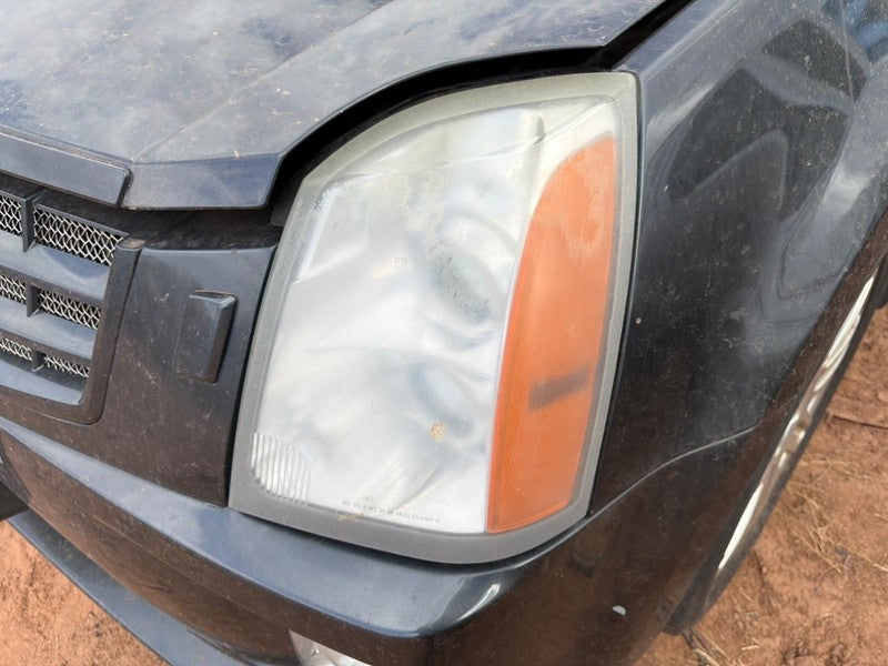Used Left Headlight Assembly fits: 2007 Cadillac Srx HID opt TT6 w/o a