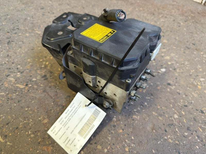 Used ABS Pump and Motor Assembly fits: 2009 Toyota Sienna Actuator and