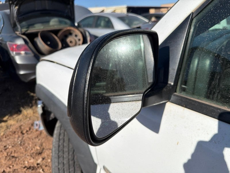 Used Left Door Mirror fits: 2007 Gmc Sierra 2500 pickup Power w/o inte