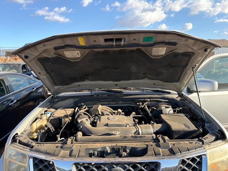 Used Hood fits: 2005 Nissan Pathfinder  Grade A