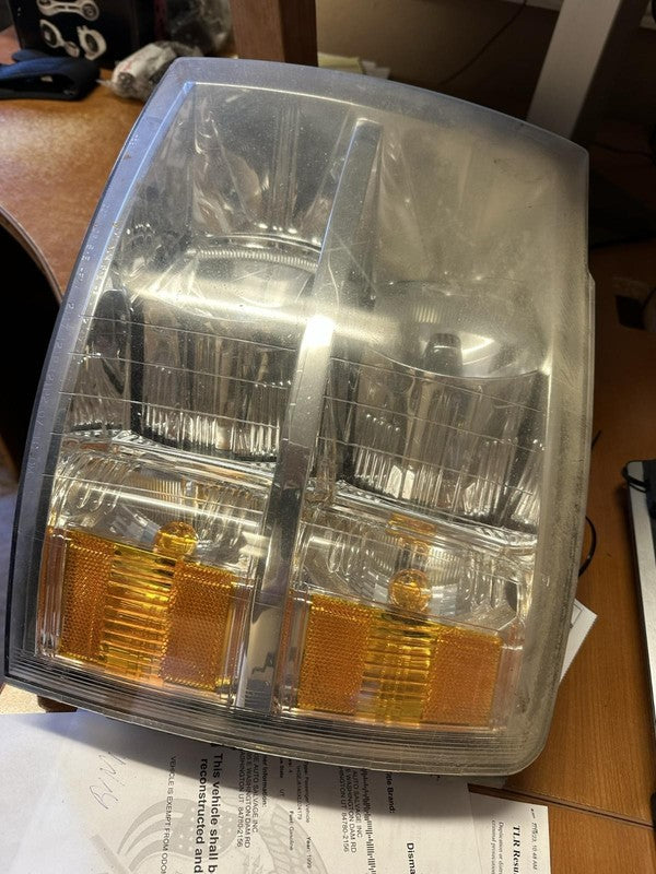 Used Left Headlight Assembly fits: 2011 Chevrolet Silverado 1500 picku