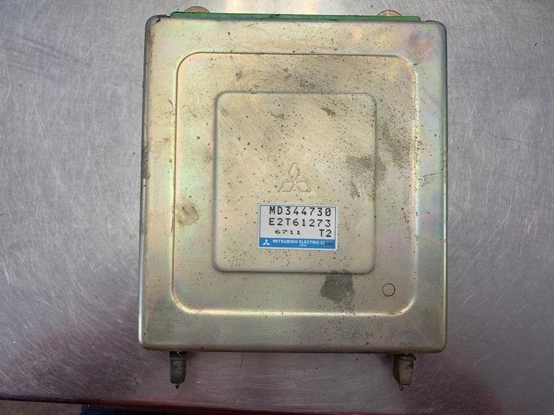 Used Engine Control Module (ECM) fits: 1996 Mitsubishi Diamante Electr