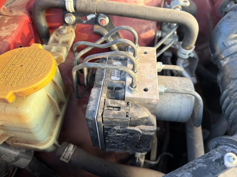Used ABS Modulator fits: 2010 Subaru Forester Modulator Assembly vehic