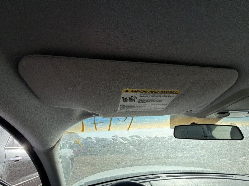 Used Left Sun Visor fits: 2006 Ford Five hundred illuminated L. w/o ga