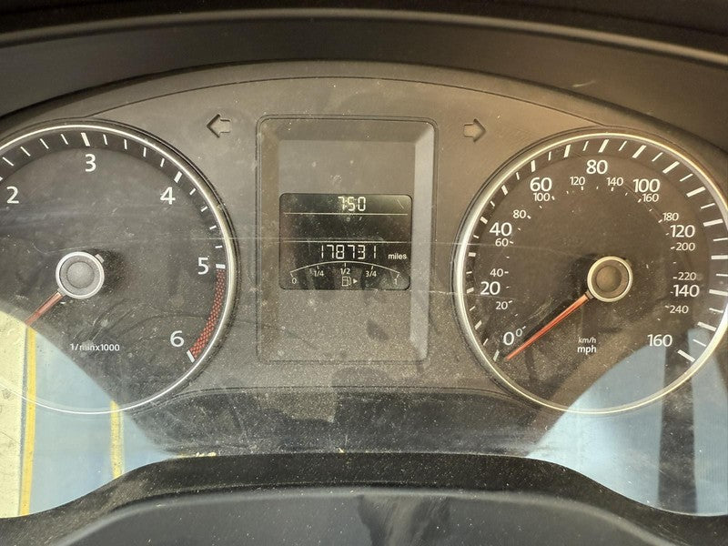 Used Alternator fits: 2012 Volkswagen Jetta 2.0L diesel 140 amp ID 06F