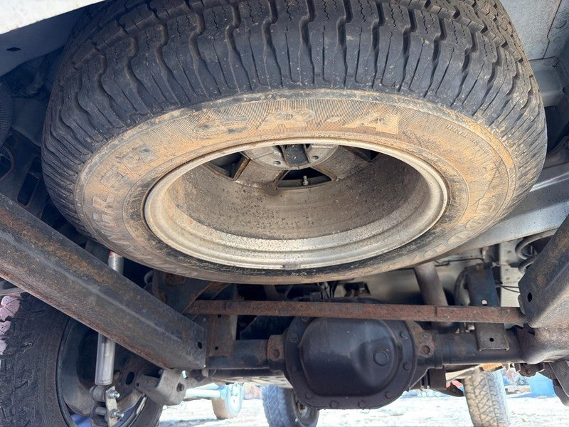 Used Wheel fits: 2005 Jeep Grand cherokee 17x7-1/2 Limited chrome Grad
