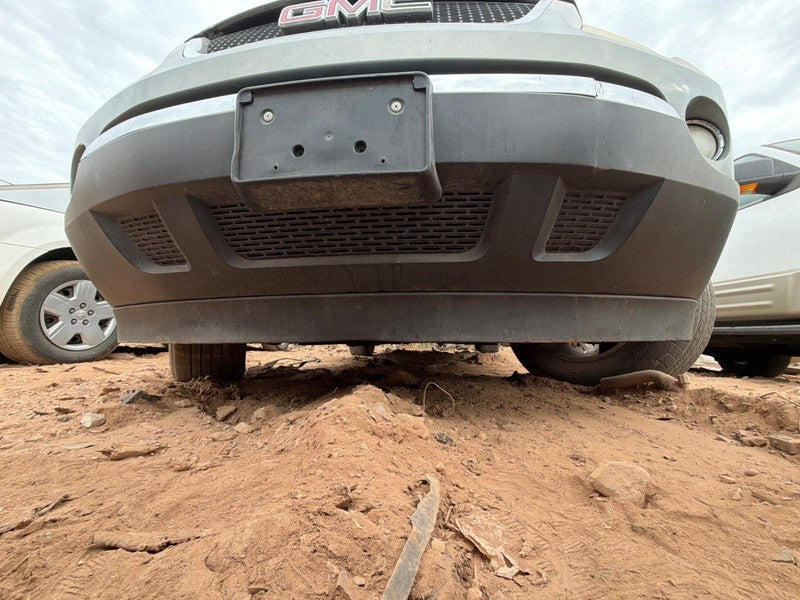 Used Front Bumper Assembly Front fits: 2008 Gmc Acadia SLE Front Grade