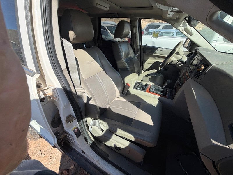 Used Front Right Seat Front fits: 2005 Jeep Grand cherokee without air