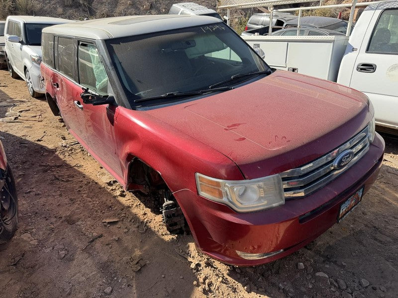 Used Right Headlight Assembly fits: 2011 Ford Flex xenon HID Right Gra