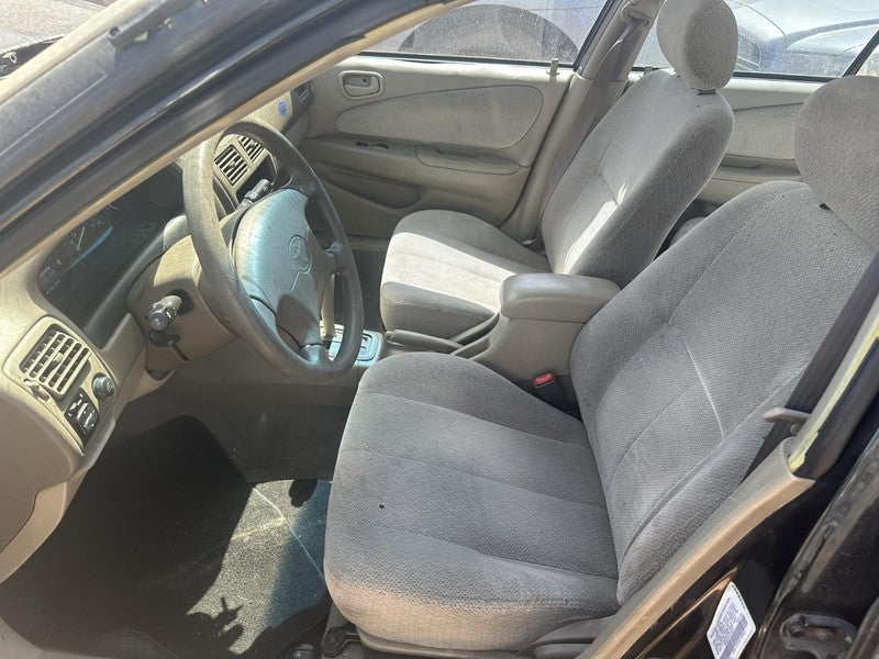 Used Wheel fits: 2001 Toyota Corolla 14x5-1/2 steel Grade A
