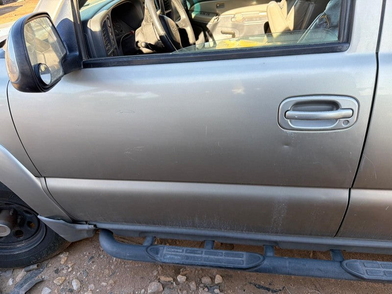 Used Front Left Door Assembly Front fits: 2002 Chevrolet Tahoe electri