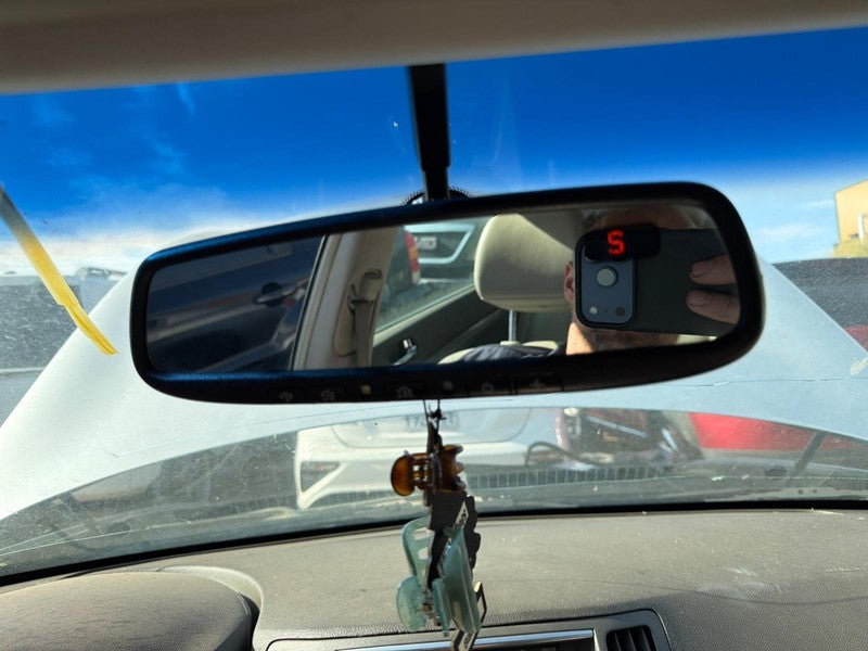 Used Front Center Interior Rear View Mirror fits: 2010 Infiniti G37 au