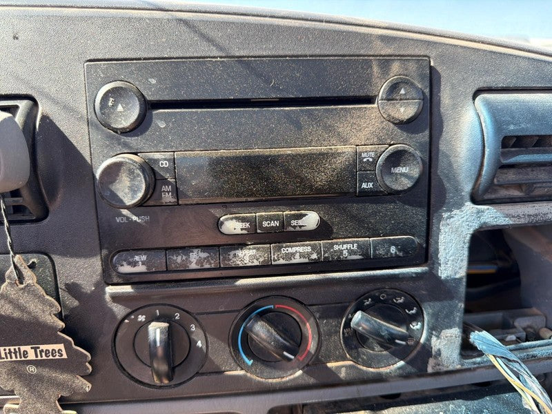 Used Radio Audio fits: 2005 Ford F350SD PICKUP Grade A