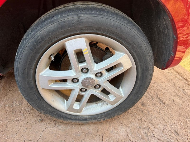 Used Wheel fits: 2011 Kia Soul road 16x6-1/2 alloy 10 spoke Grade A