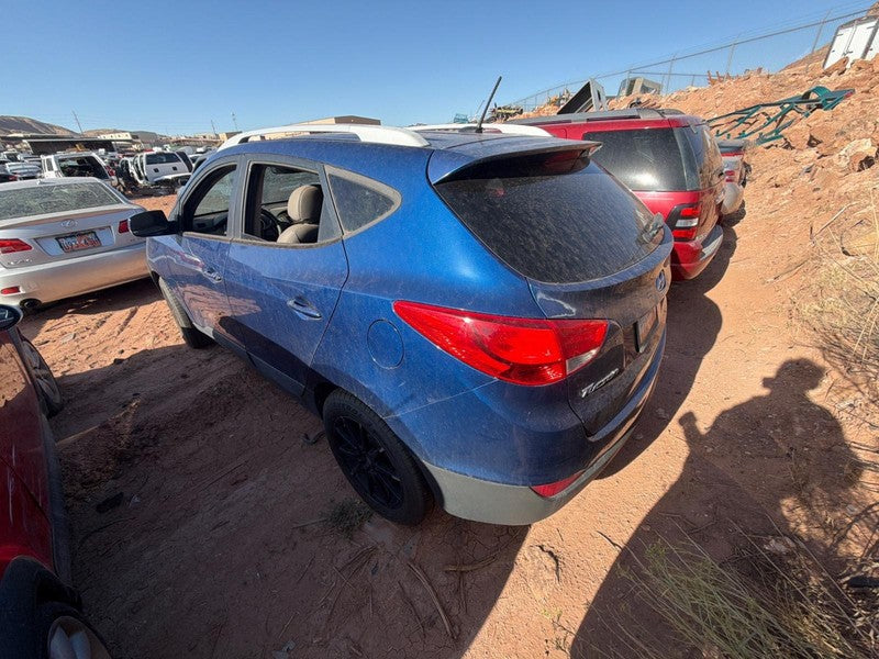 Used Front Left Seat Front fits: 2015 Hyundai Tucson bucket air bag cl