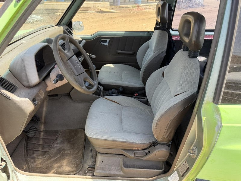 Used Air Cleaner Assembly fits: 1989 Suzuki Sidekick  Grade A