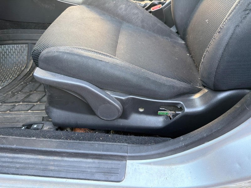 Used Front Left Seat Front fits: 2005 Subaru Impreza bucket air bag cl