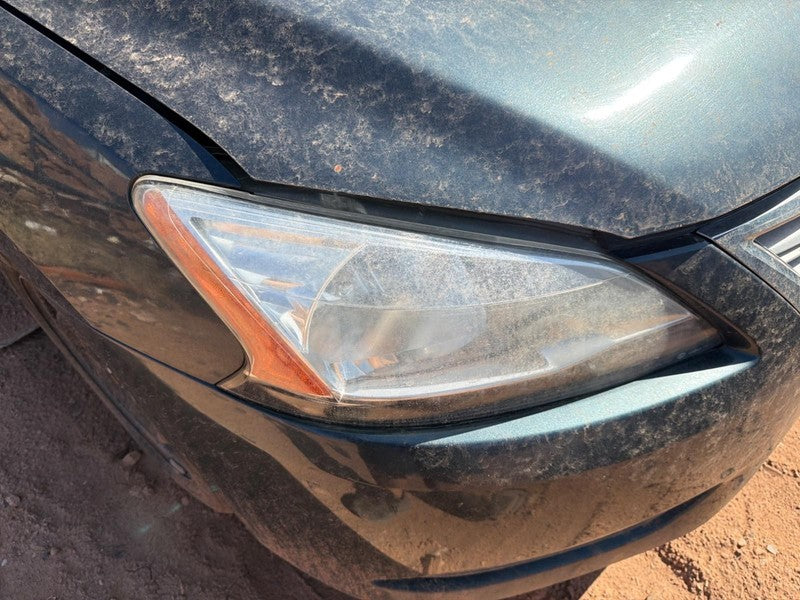 Used Right Headlight Assembly fits: 2013 Nissan Sentra halogen with LE