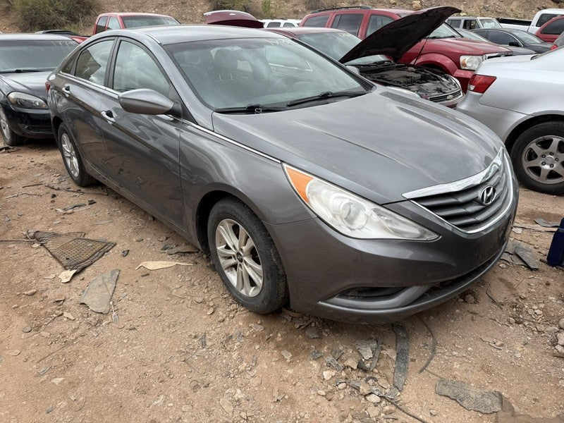 Used Air Cleaner Assembly fits: 2013 Hyundai Sonata 2.4L VIN C 8th dig