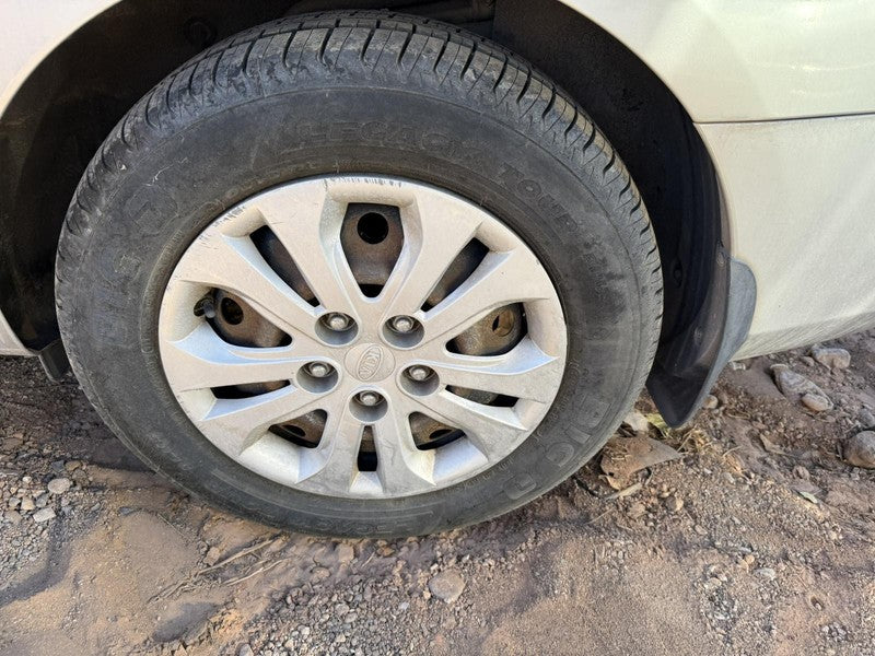 Used Wheel fits: 2013 Kia Forte road 15x5-1/2 steel 13 hole Grade A