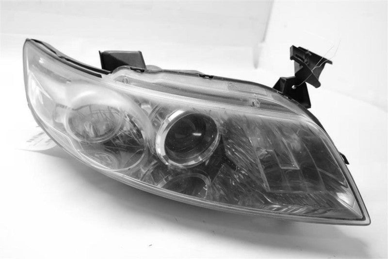 Used Right Headlight Assembly fits: 2005 Infiniti FX SERIES xenon HID 