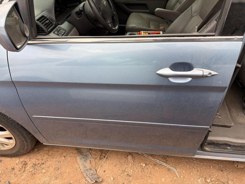 Used Front Left Door Assembly Front fits: 2008 Honda Odyssey electric 