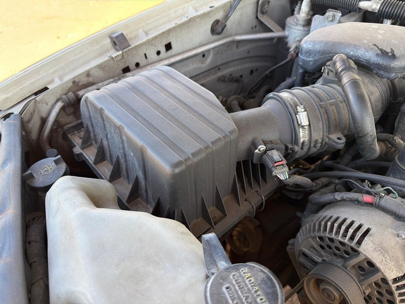 2006 - 2010 Ford Explorer Air Cleaner Assembly