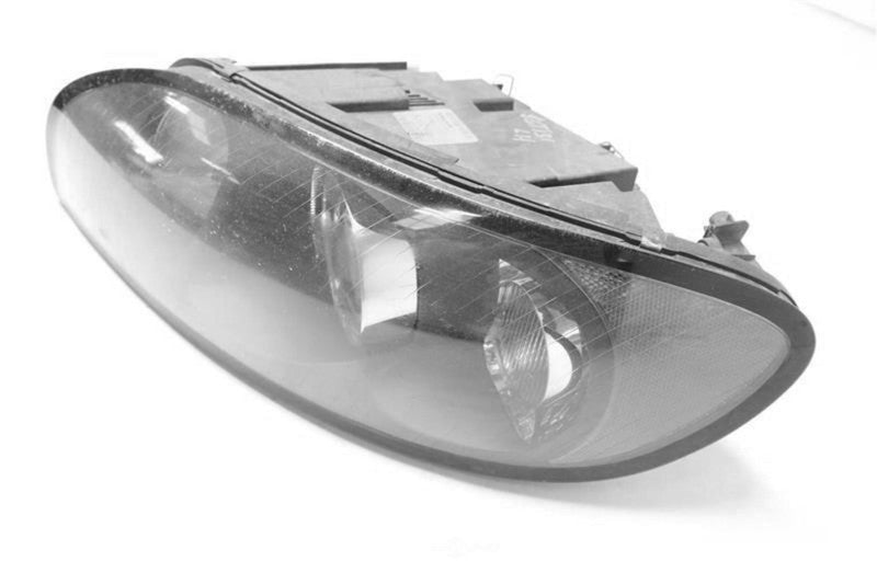 Used Left Headlight Assembly fits: 2010 Volvo 70 SERIES Conv w/o xenon